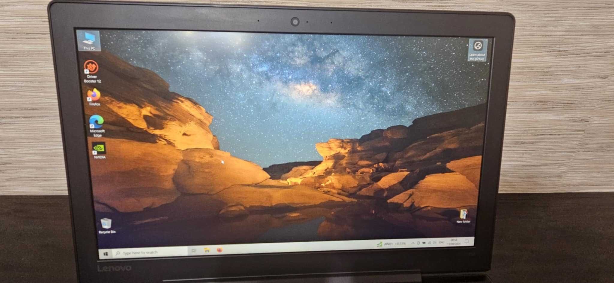 Лаптоп Lenovo y700 15-ISK