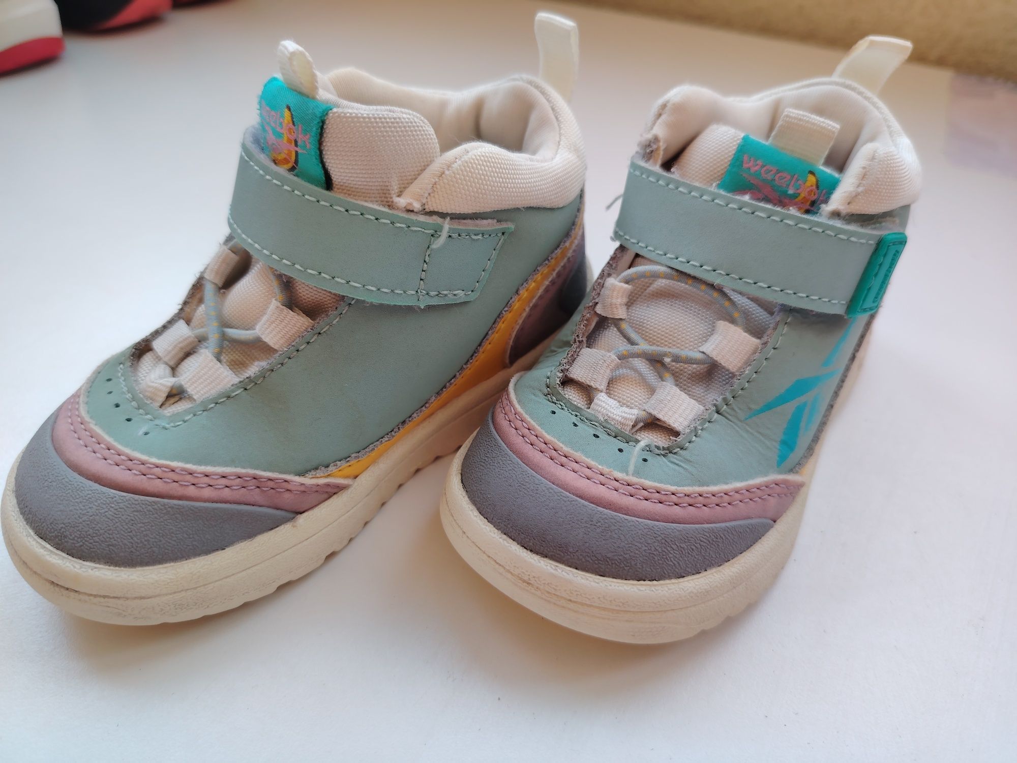 Кецове Reebok 22 v номер