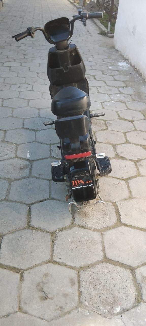 SROCHNO!!! Elektroskuter sotiladi