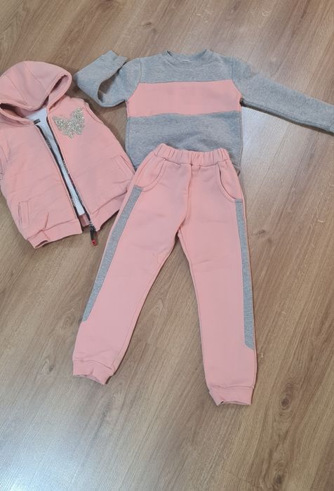 Комплект  на девочку / жилетка / кофта/ штаны