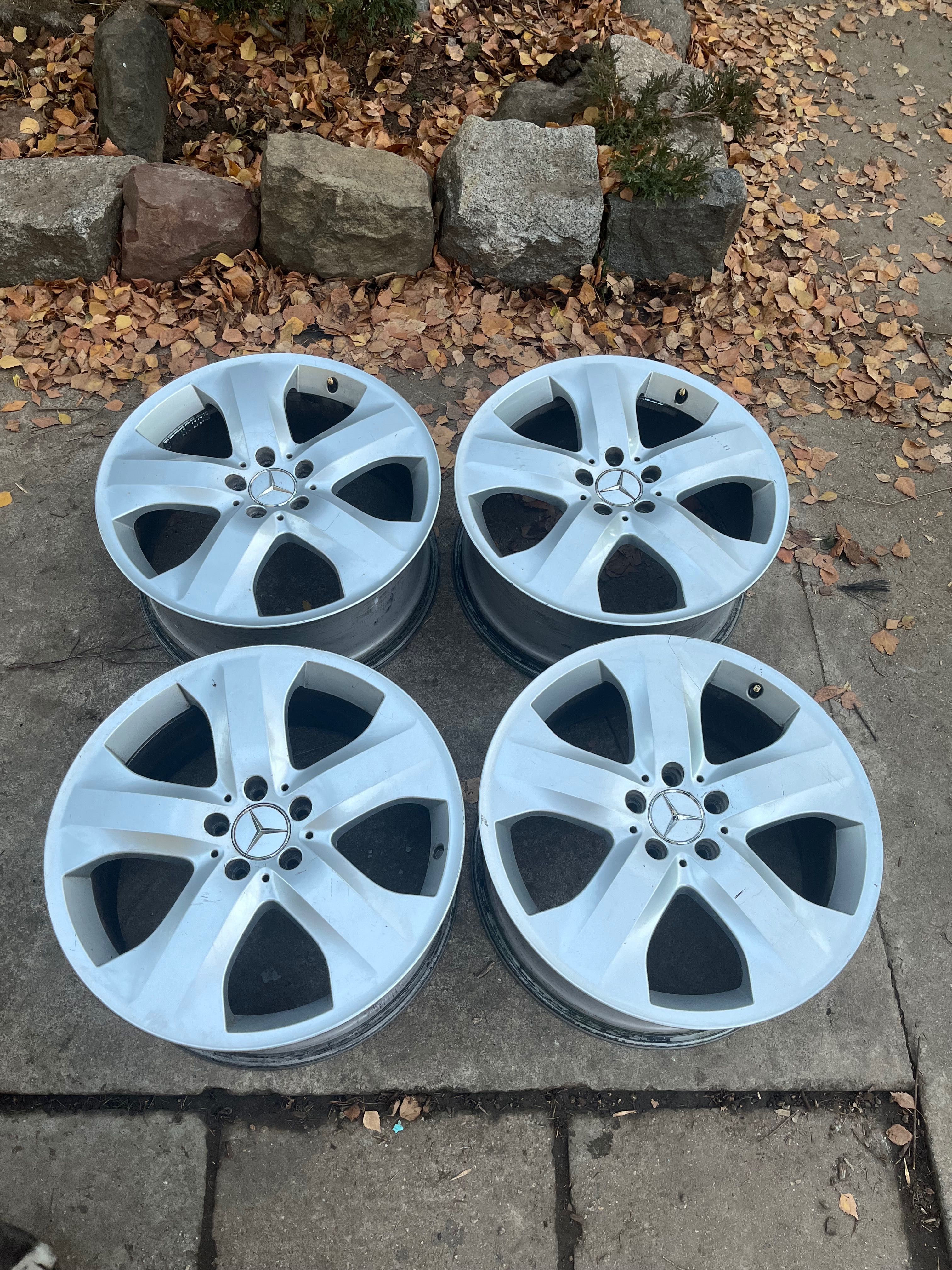 Оригинални ляти джанти Mercedes ML/R GL 19” 5x112