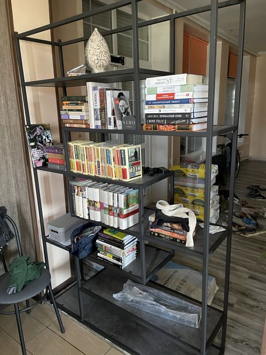 Стеллаж для книг , стильный, максимально прочный