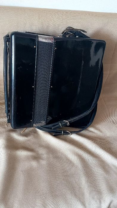 Acordeon italian Infinito 96 basi