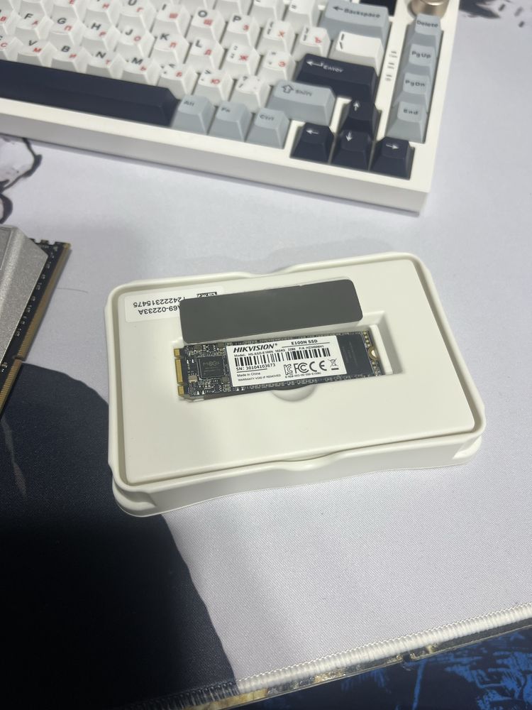 SSD диск, 1000гб для компа