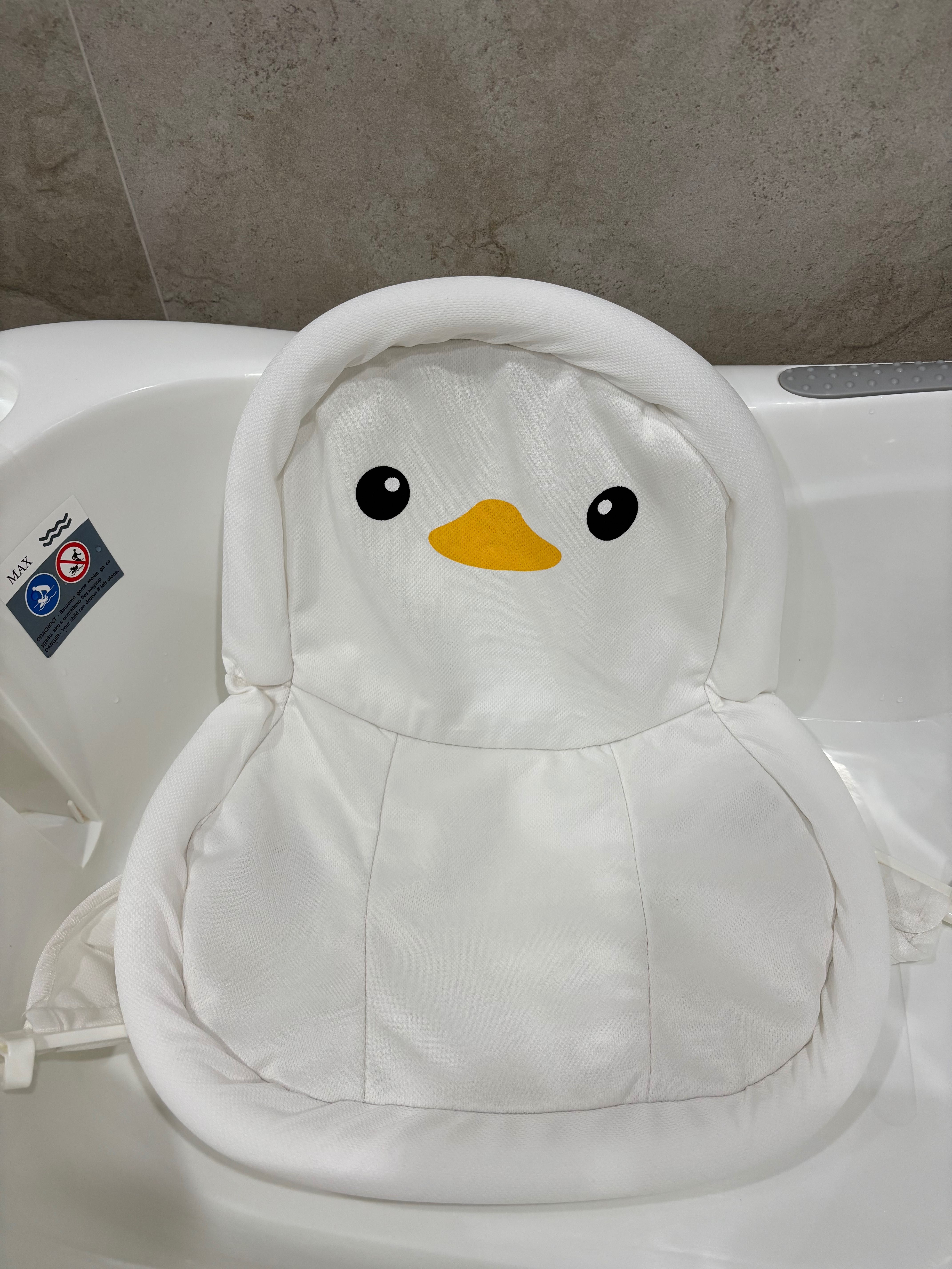 Вана със стойка Chipolino