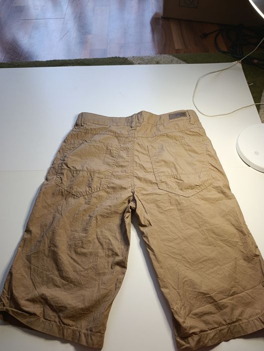 Pantaloni trei sfert mărimea 158