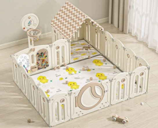 Loc de joaca pentru bebeluși