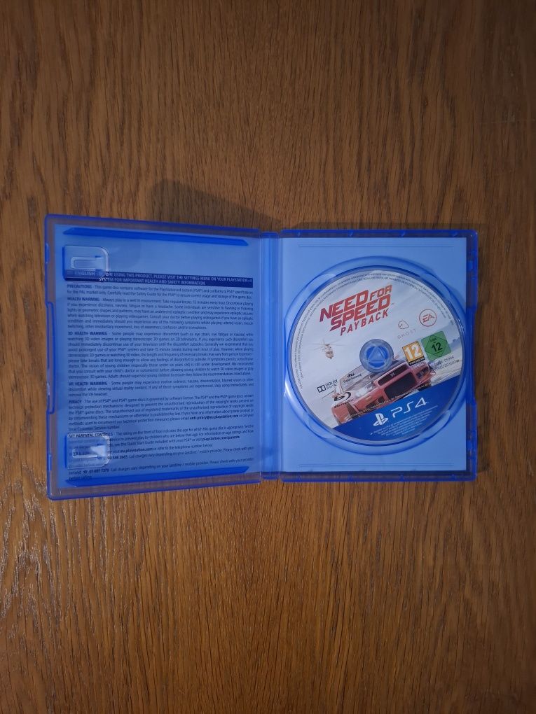 Продавам игри за PS4