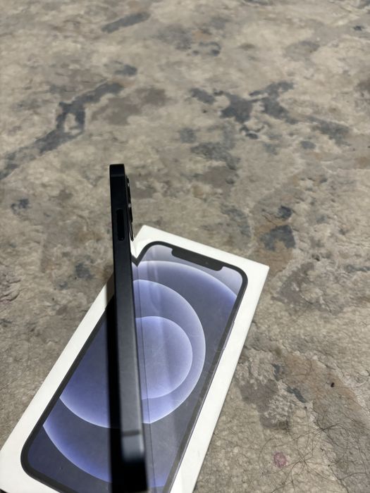 Iphone 12 64GB Ideaal