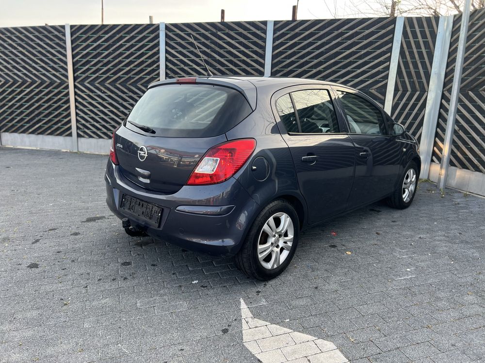 Vand Opel Corsa D 1.2 benzina