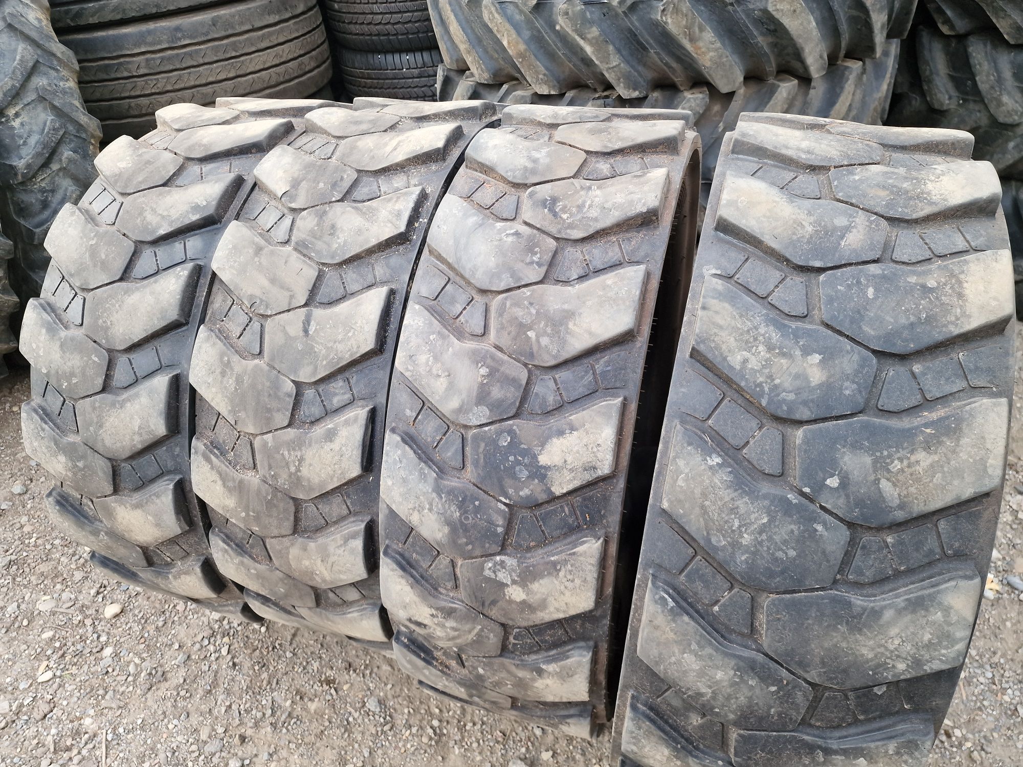 ANVELOPE excavator 290/90-20 marca Camso, 18 ply
