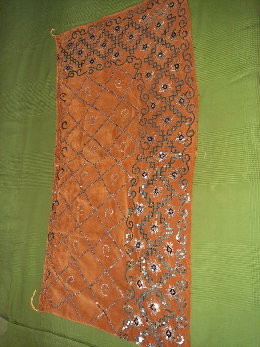 Fote din catifea cu paiete și margele