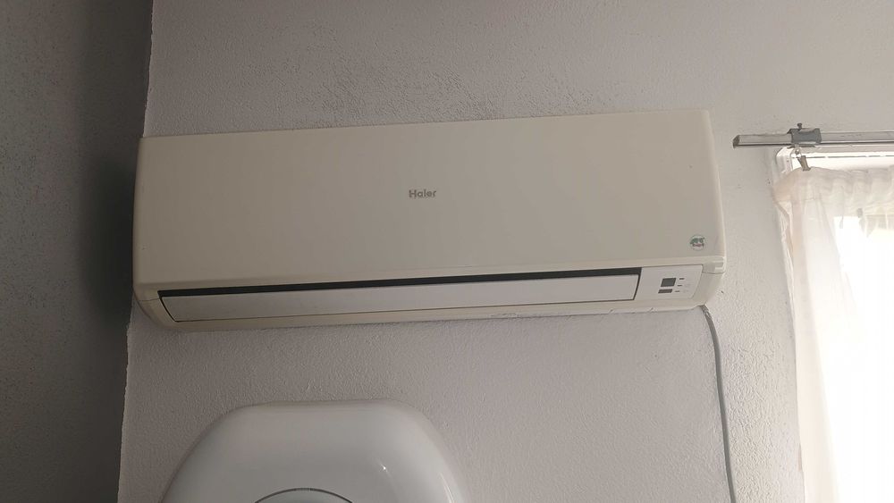 Климатик HAIER 12