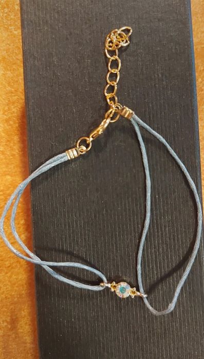 Set de 6 brățări aurii și albastre