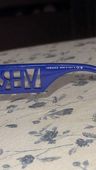 ocherii versace vand ugent 3 perechii