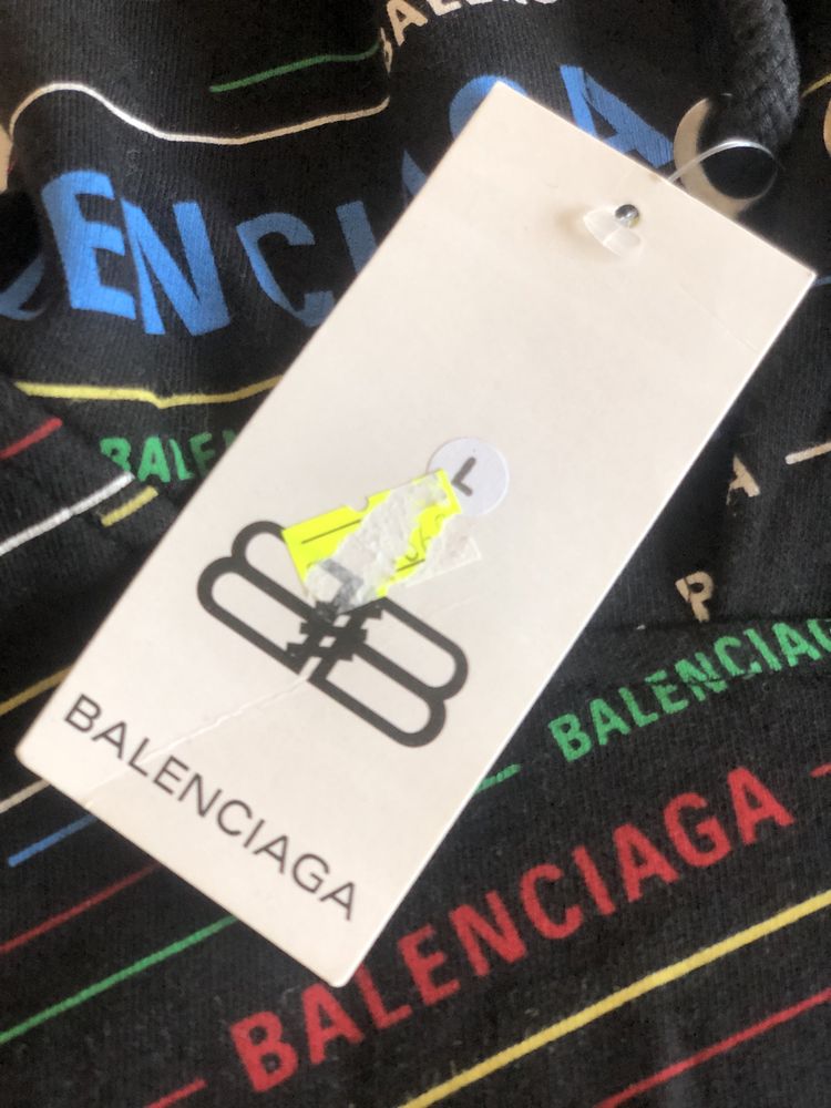 Худи Superdry и Balenciaga нови д етикет