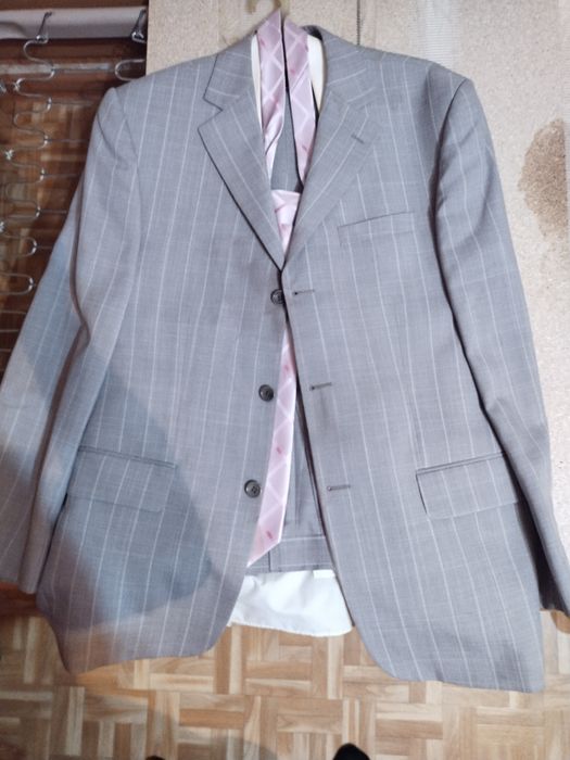 Одежда для торжеств. Возможна отправка почтой.