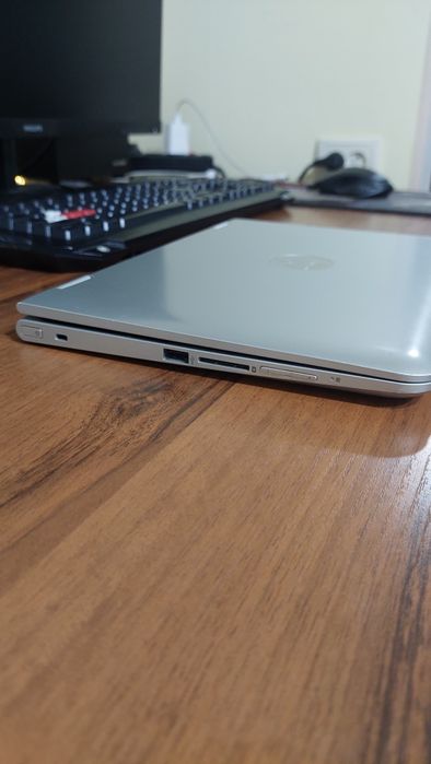 Срочно продаётся ноутбук