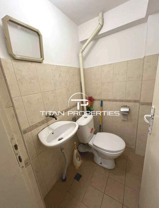 Дава се под наем Офис в Варна, Център - 19 кв.м за 332 € - Снимка #2