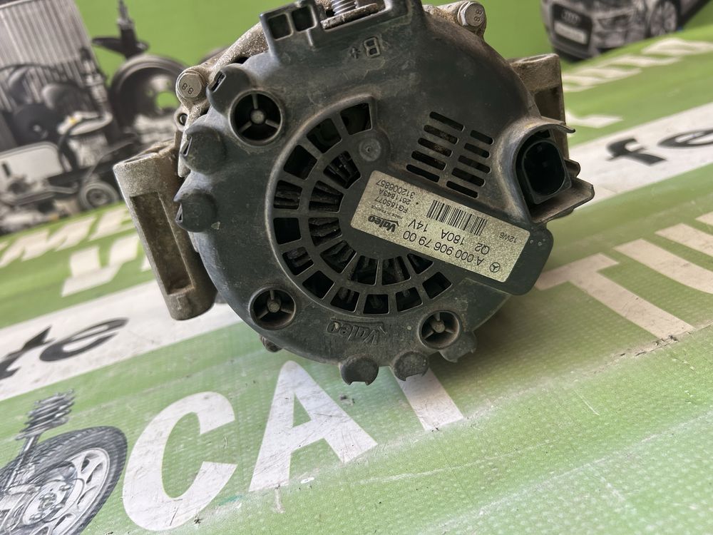 Alternator Mercedes  C Class W204 2.2 cdi 2012