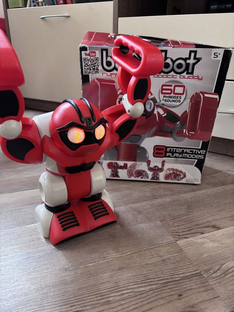 Изграчка -Интерактивен Робот Boombot роботика