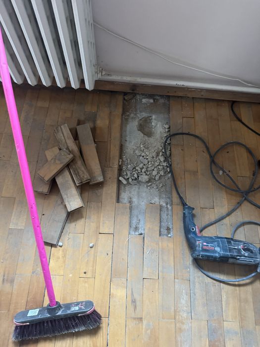 Естествен дървен паркет на паркетини