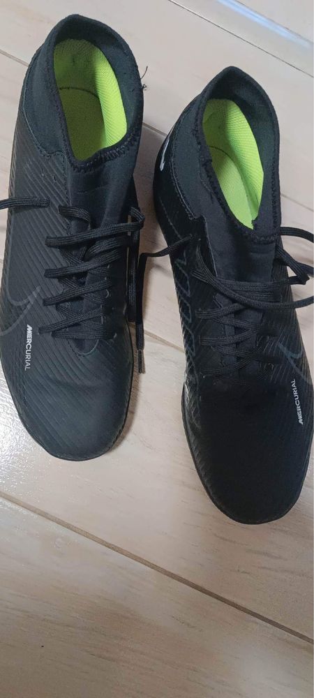 Маратонки за зала Nike mercurial