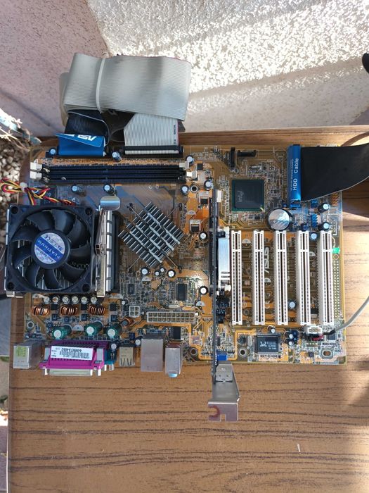 Vând plăci de baza