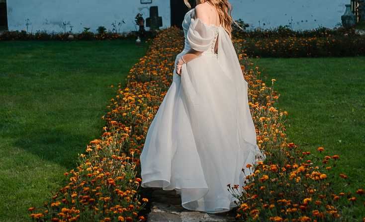 Rochie de mireasa, colectia Patricia Iris Bridal + cadou crinolina