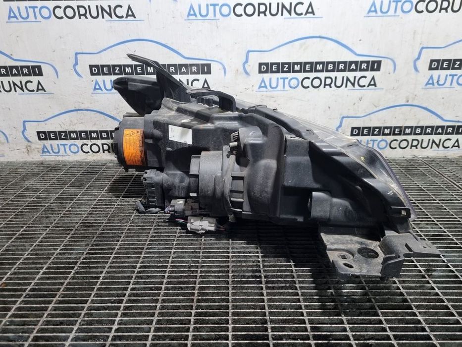 Far Stanga Mitsubishi Outlander III 2012 - 2015 SUV 4 Usi (1225) Xenon