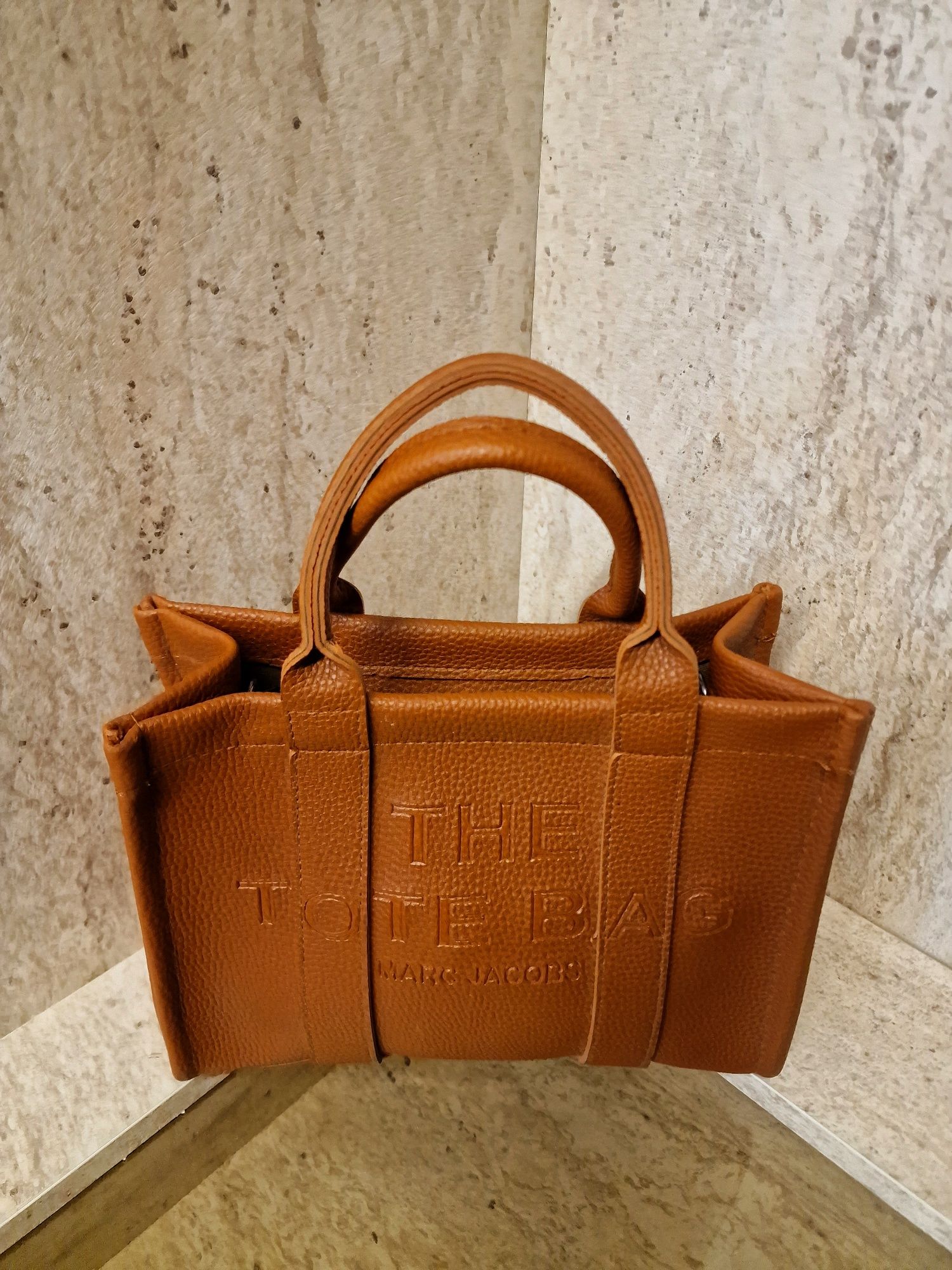 Стилна дамска чанта The Tote Bag