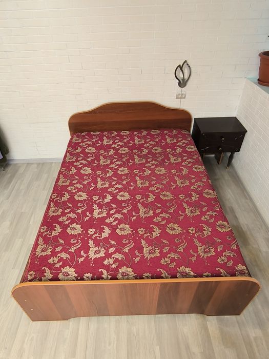 Кровать полуторка