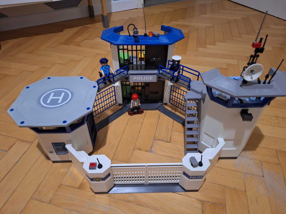 Полицейско управление на марката Playmobil