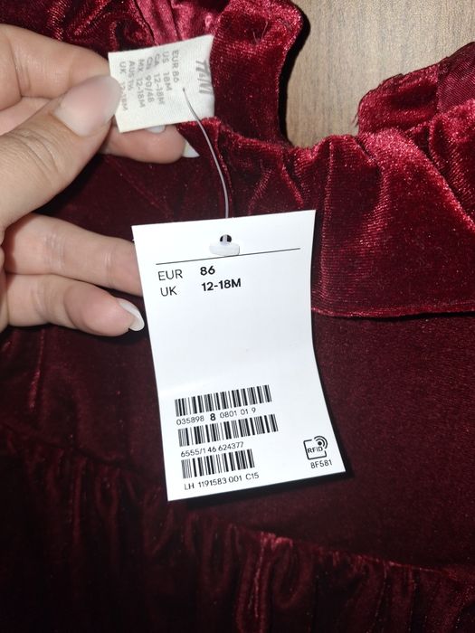 Rochita bebe noua H&M