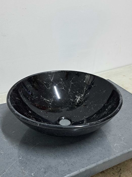 Накладная круглая раковина HS-410 из искусственного мрамора.