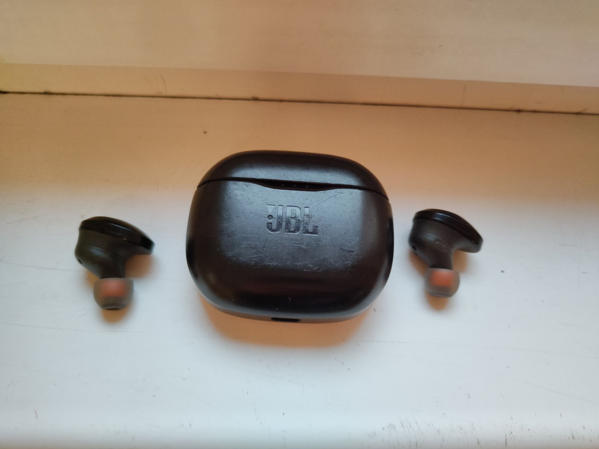 Аудио слушалки In-ear JBL TUNE 125TWS - НЕРАБОТЕЩИ