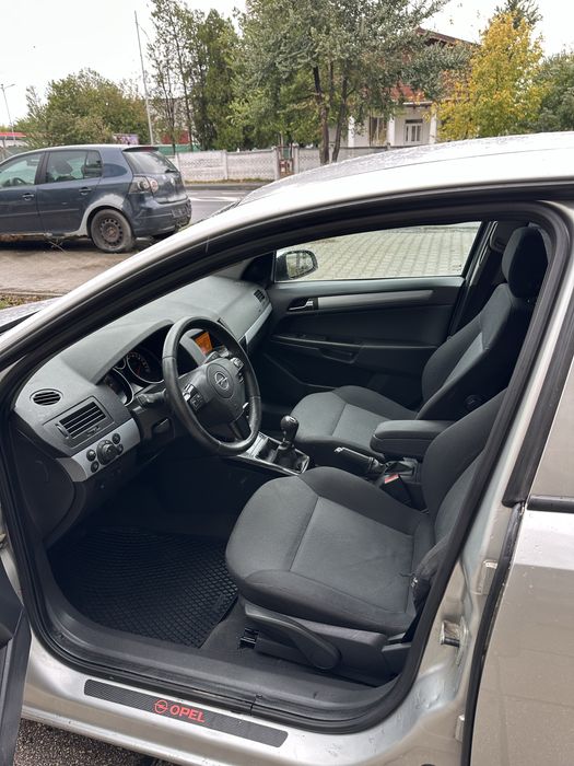 Opel Astra H - 1.6 + GPL - 2007 - 242k Km - Pilot - Navi - Clima