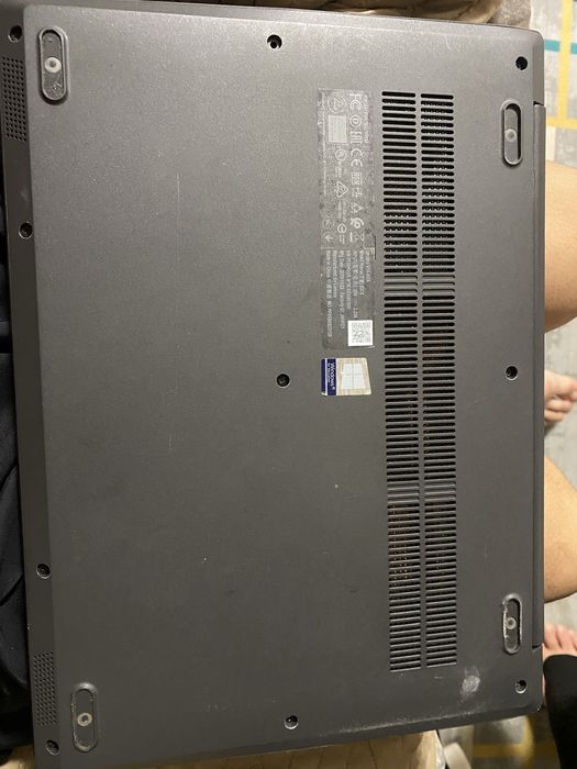 Сдам ноутбук на запчасти