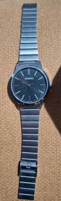 Vând 3 ceasuri (2 Casio, 1 Tw Stele )