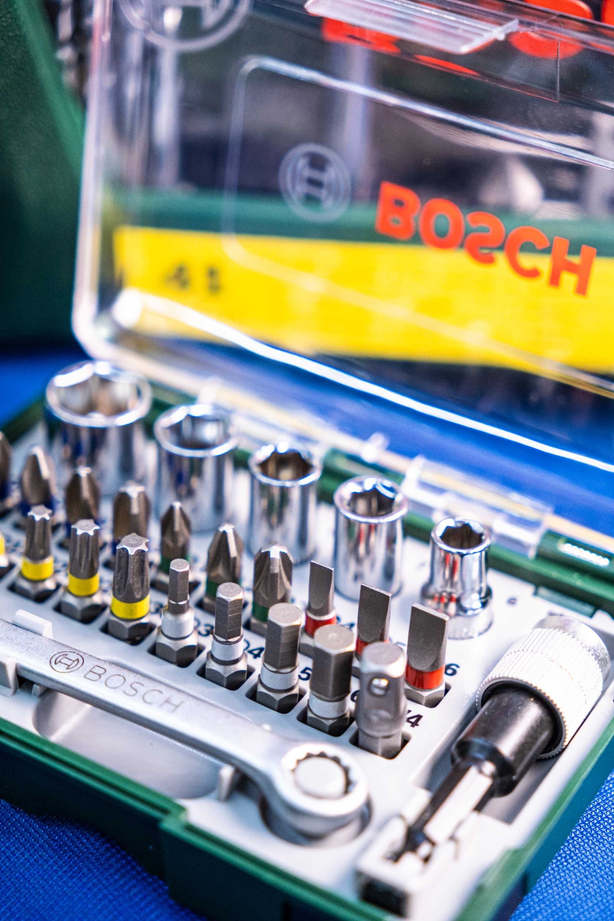 Набор бит с ключом-трещоткой (27 предметов) Bosch