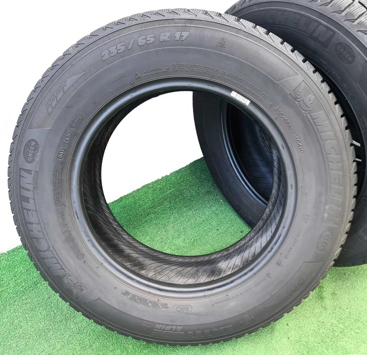 4бр. 235/65/17 MICHELIN Latitude Alpin 2- зимни