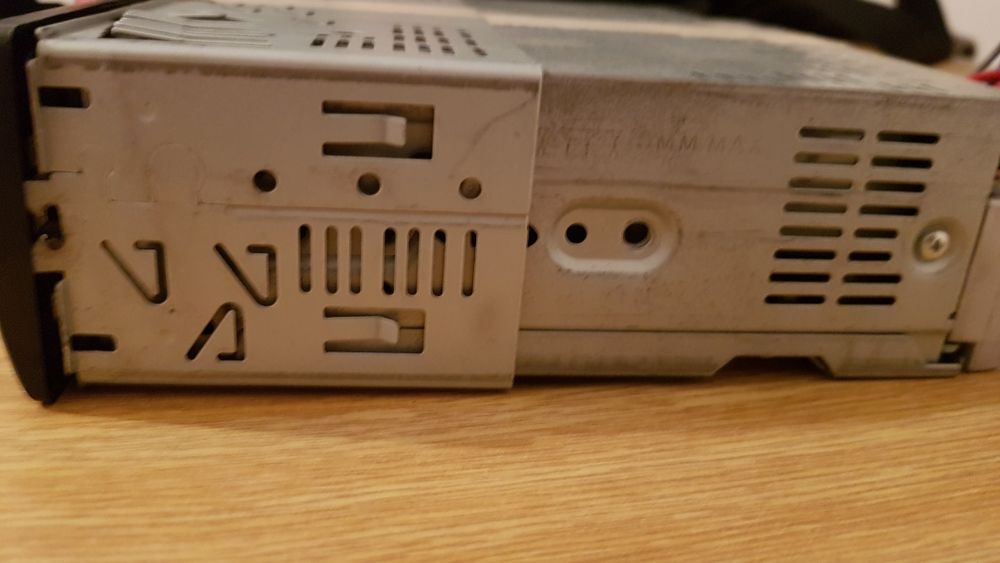 Radio cd alpine.