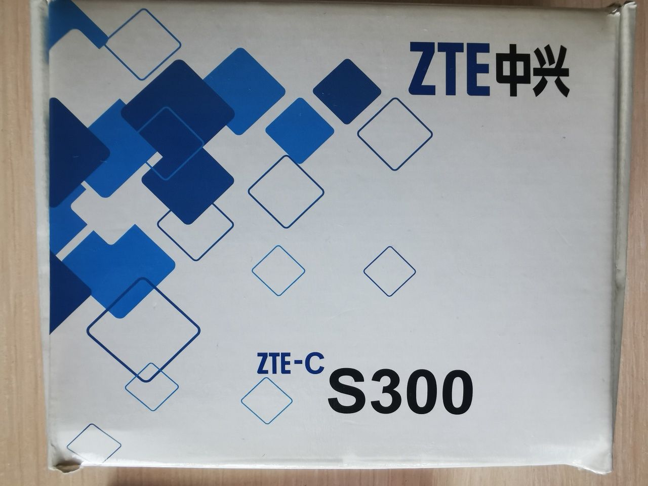 Телефон мобильный ZTE S 300