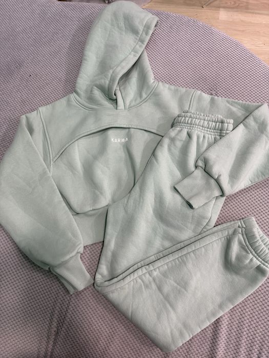 Спортен екип на Karma