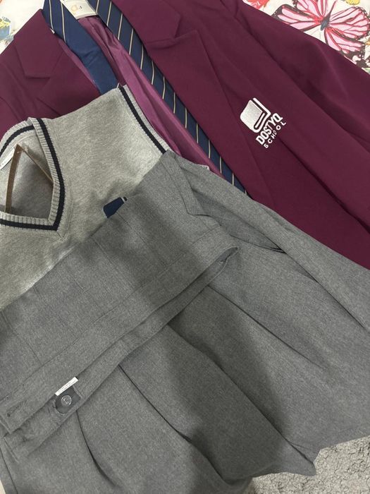 Школьная форма. В отличном состоянии