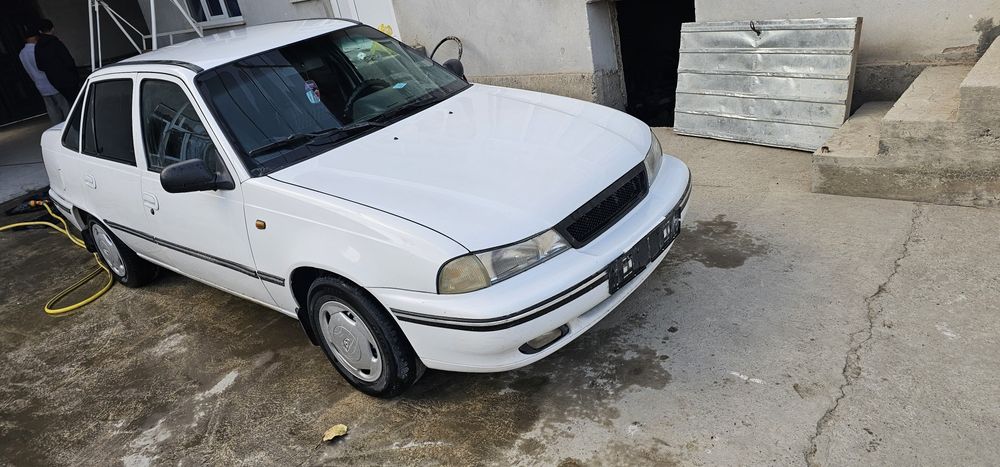 Daewoo Nexia donc