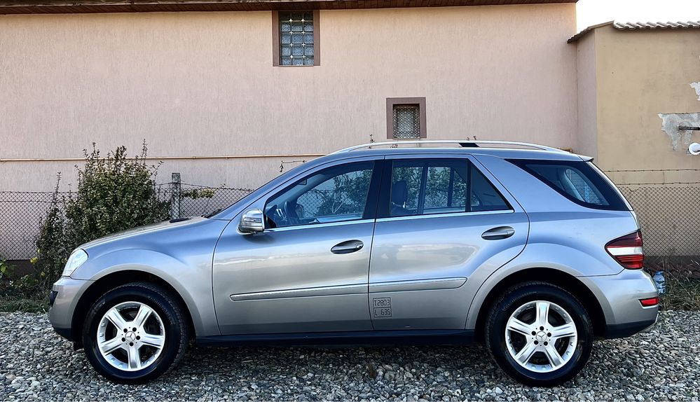 Mercedes ML  Autoutilitara