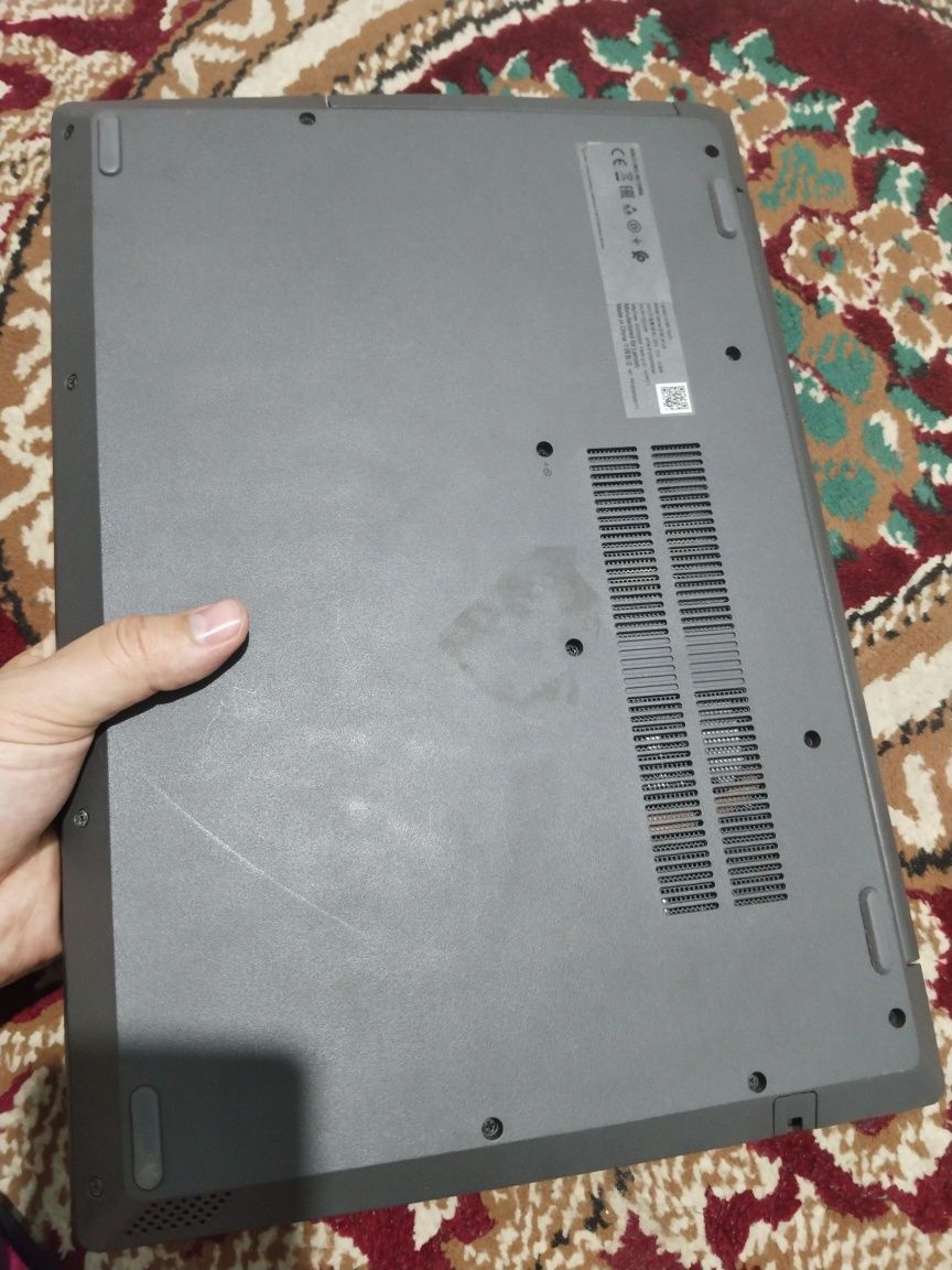Lenovo v15 ryzen 5