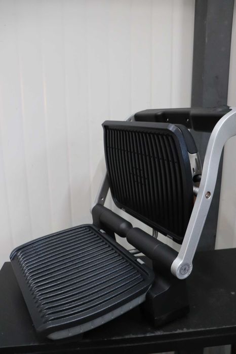 Контактна скара Tefal OptiGrill, 6 програми,дисплей за ниво на готвене