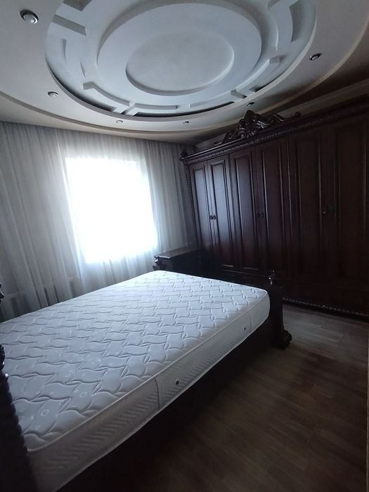 Аренда квартира Госпитальний Капитал банк 4 комнатная